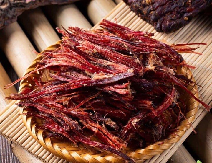 Thịt trâu gác bếp ngon có đặc điểm gì